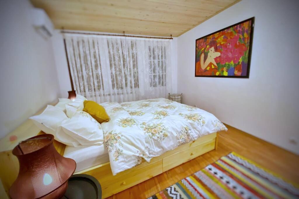 The Secret Lodge- New With Private Garage, Entire House Veliko Tarnovo Kültér fotó